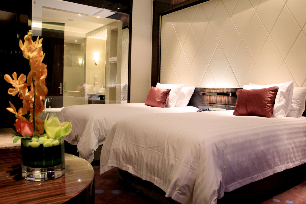 New Century Grand Hotel Nanxun Huzhou Room photo